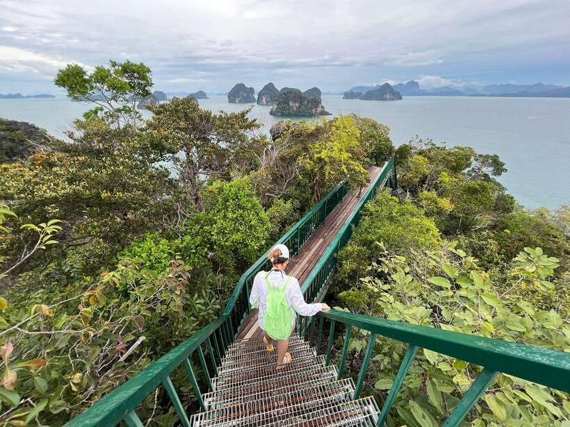 Krabi: Hong Islands Private Boat Trip & Snorkeling - What the guiding style may add