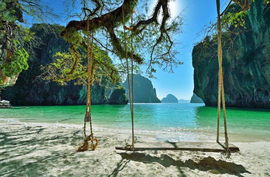 Krabi: Hong Islands Snorkeling with Lunch by Longtail Boat - Snorkeling around Hong Bay