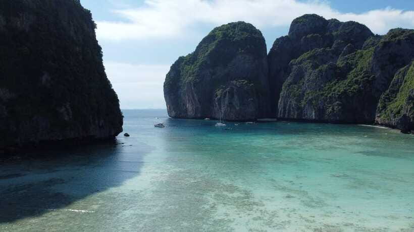 Krabi: Phi Phi and 4 Islands with Snorkeling by Speed Boat - Pileh Lagoon’s enclosed water