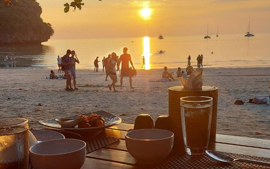 Krabi: Seven Islands Snorkel Cruise with Dinner - Chicken Island, Ko Ma Tang Ming, and the snorkeling stops