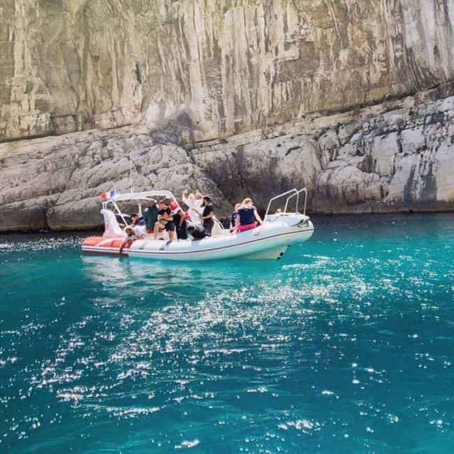 La Ciotat: Calanques Afternoon Boat Tour with Snorkeling - Île Verte and Figuerolles set the scene
