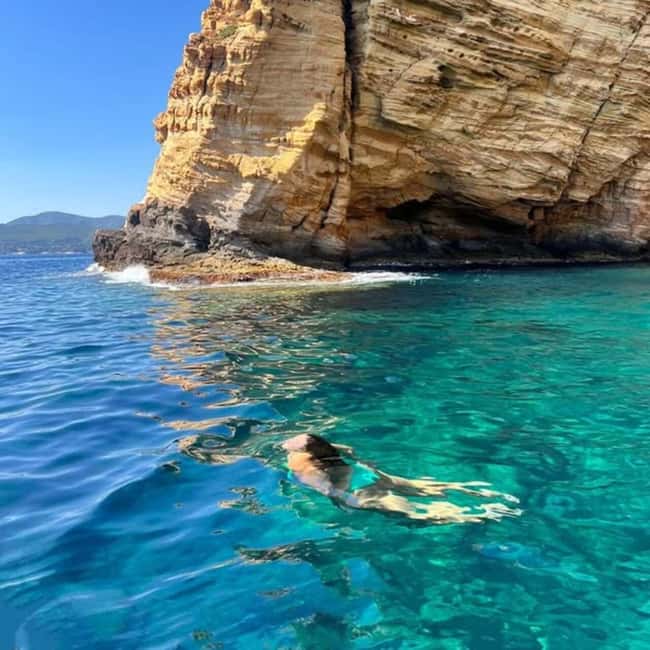 La Ciotat: Calanques Morning Boat Tour with Snorkeling - Île Verte gives you the first taste of the coast