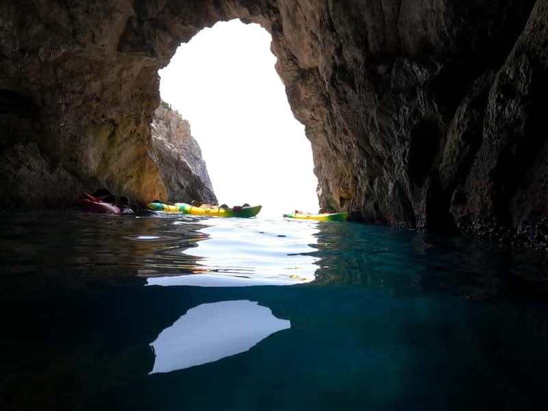 La Herradura: Kayak & Snorkel Tour Maro-Cerro Gordo Reserve - Starting at the far end of La Herradura beach