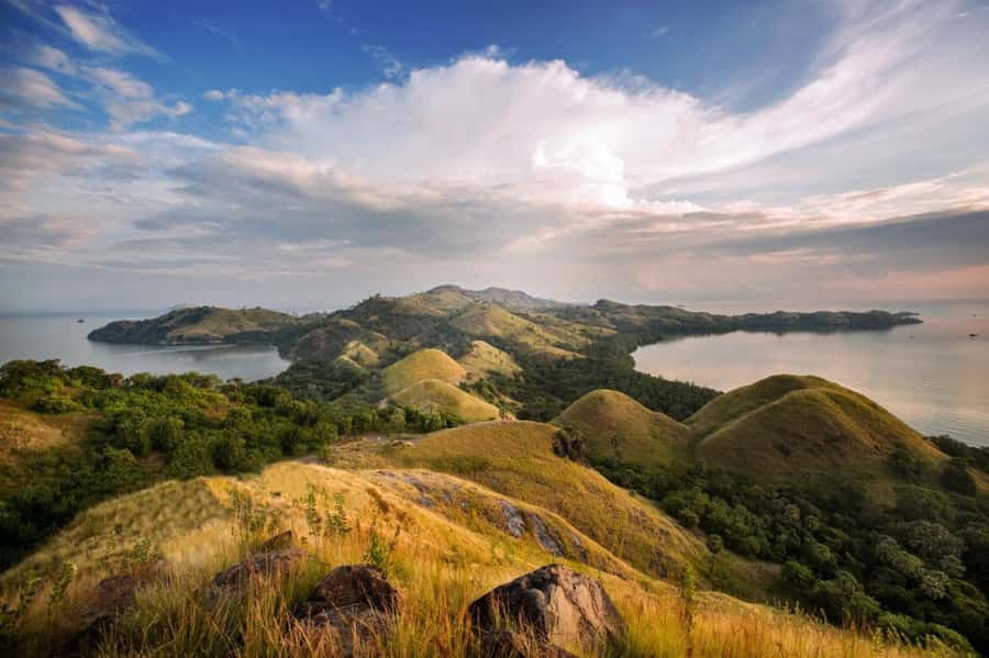 Labuan Bajo: Rangko Cave and Beach Snorkeling Half-Day Tour - The Rangko Cave swim is the main event