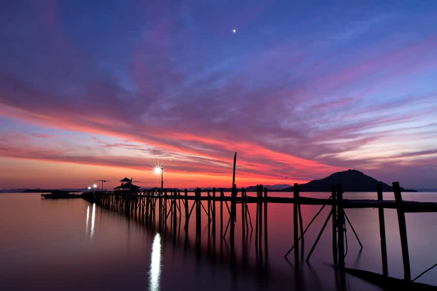 Labuan Bajo: Swim and Snorkel Komodo Island Trip with Lunch - Pink Beach and the first swim