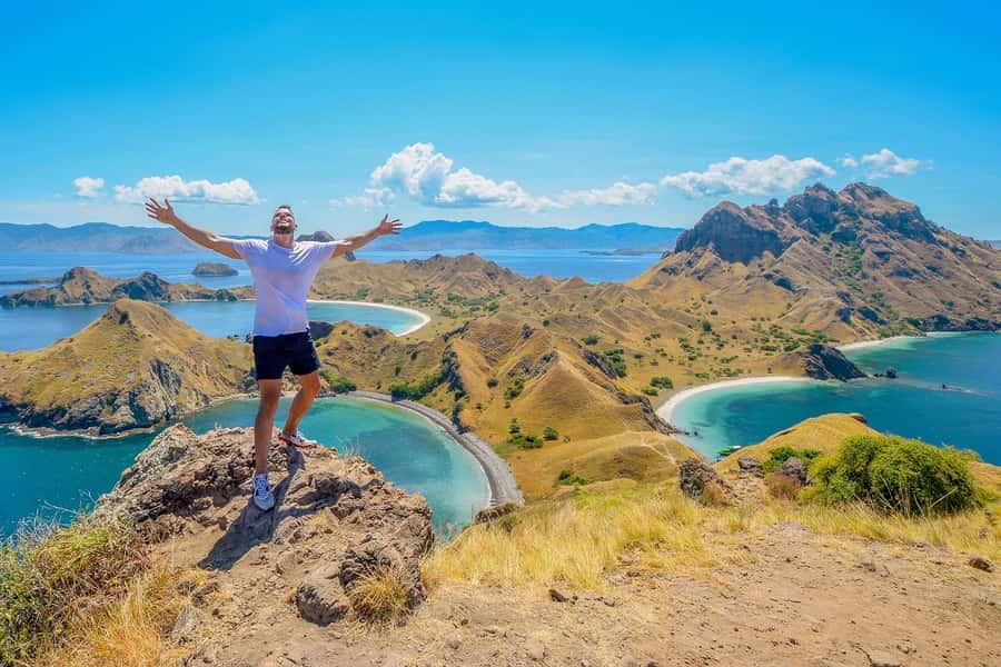 Labuan Bajo: Swim and Snorkel Komodo Island Trip with Lunch - Food, equipment, and what to pack
