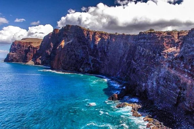 Lanai Deluxe Dolphin Adventure & 3 Snorkel Sites - Gear, comfort, and who should book