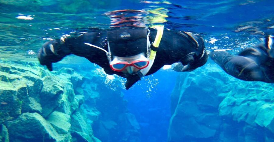 Las Palmas: Las Canteras Beach Snorkeling Trip - Your first minutes in the water