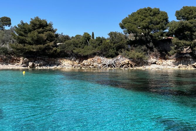 Lérins Islands Sailing Discovery, snorkeling and paddle SUP - A proper introduction to sailing