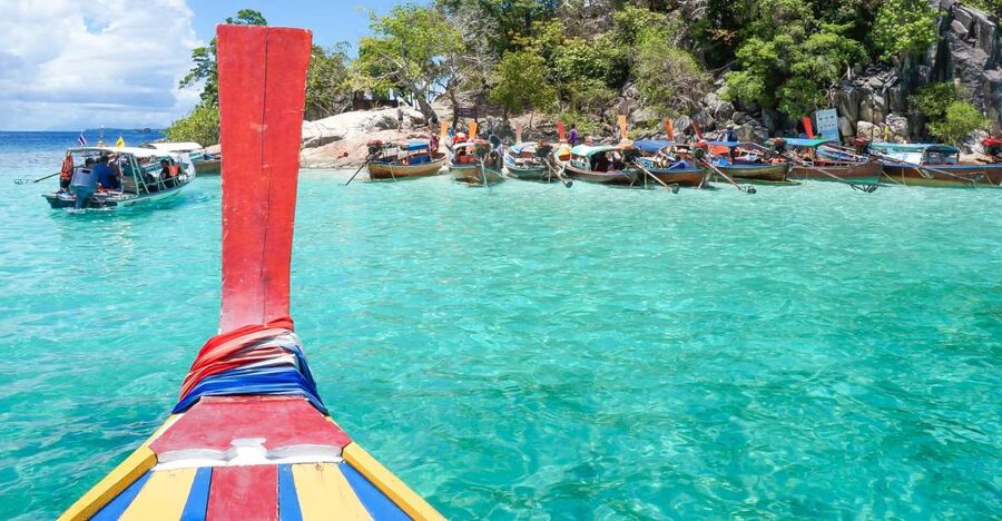 Lipe: Longtail Boat Snorkeling to Outer Islands Program B - Koh Pai and Koh Rokroy for shallow-water snorkeling
