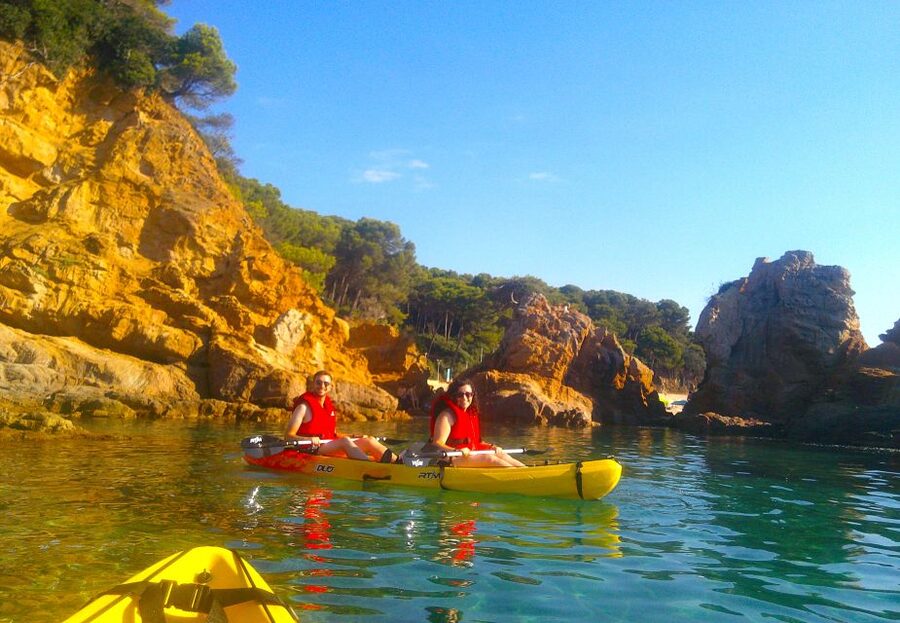 Lloret de Mar: 3-Hour Kayak and Snorkel Tour on Costa Brava - Finding Lemon Kayak at Fenals Beach