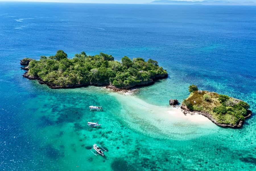 Lombok: Pink Beach, Gili Petelu & Private Snorkeling Tour - The road to Telong Elong Port