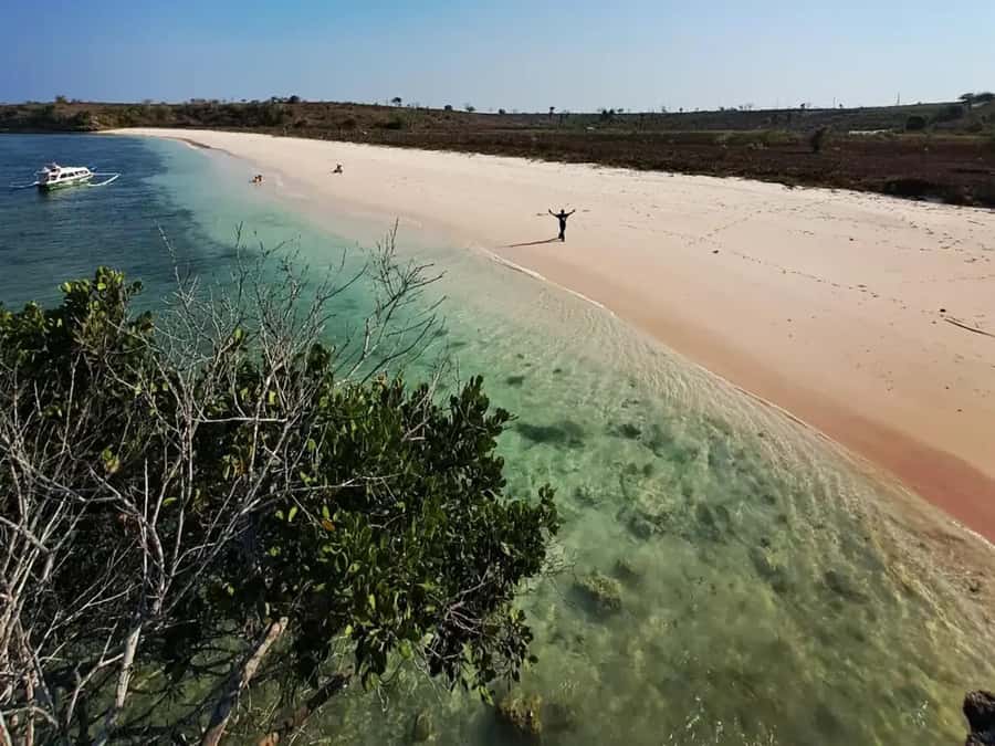 Lombok: Pink Beach, Snorkeling, & Tanjung Ringgit Tour - The Tanjung Ringgit scooter ride