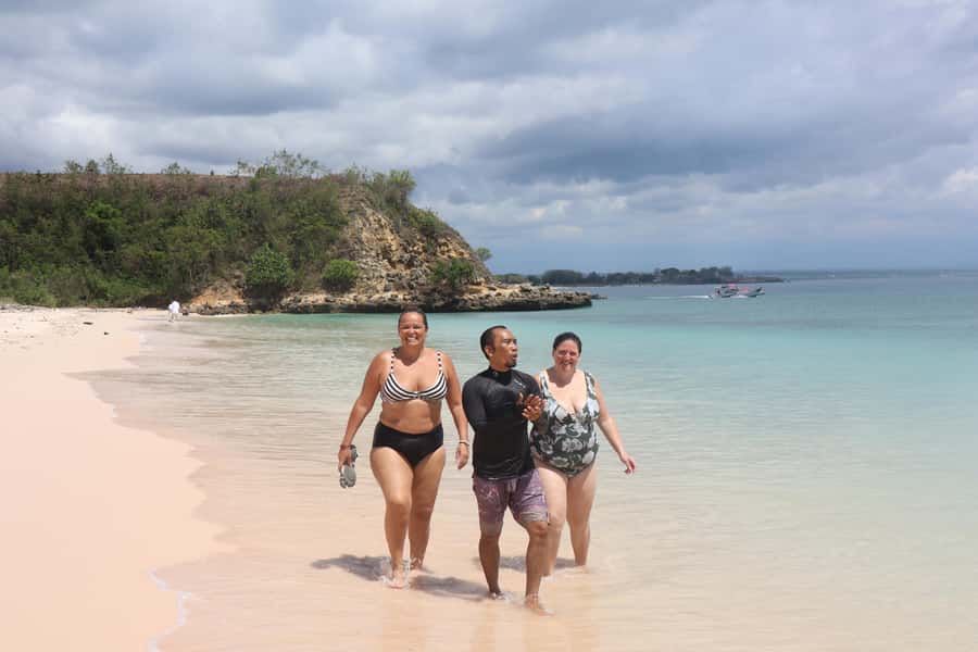 Lombok: Private Pink Beach & Gili Snorkeling Tour with GoPro - Booking details that matter
