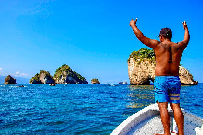 Los Arcos 5 islands Snorkeling Cliff Jumping and Hidden Beach - Los Arcos, where the tour earns its price