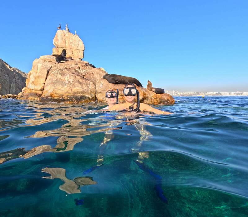 Los Cabos Arch & Lover’s Beach Tour + Snorkeling Tour - A quick boat ride to Cabo’s Land’s End