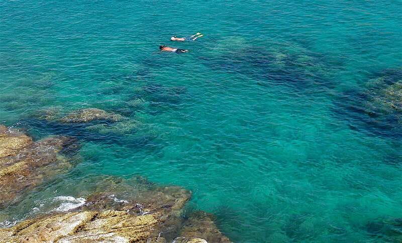 Los Cabos: Kayaking and Snorkeling in Two Pristine Bays - Guides who make the activity easier for beginners
