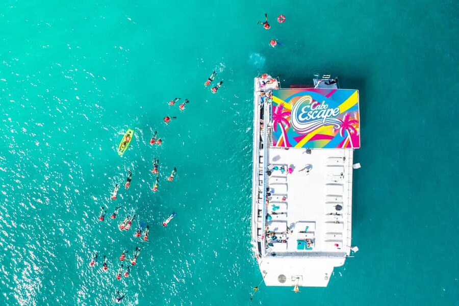 Los Cabos: Snorkeling Cruise with Lunch - Key points at a glance