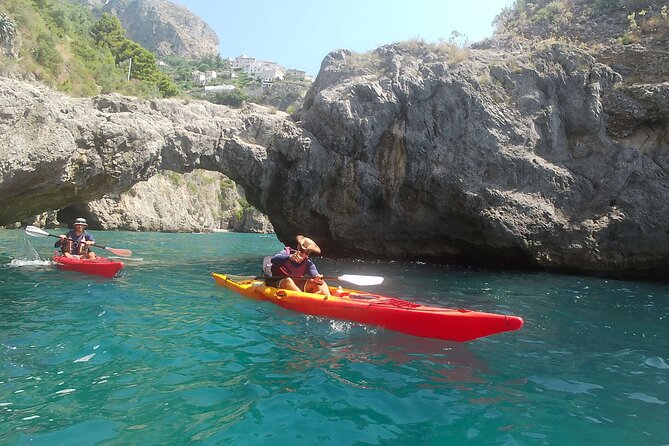 Maiori: Kayaking & Snorkeling tour along the Amalfi Coast - Starting at Moorea Beach Club in Maiori