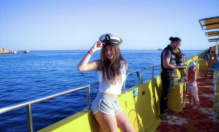 Makadi Bay: Royal Seascope Submarine Cruise & Snorkel stop - Who will enjoy this most