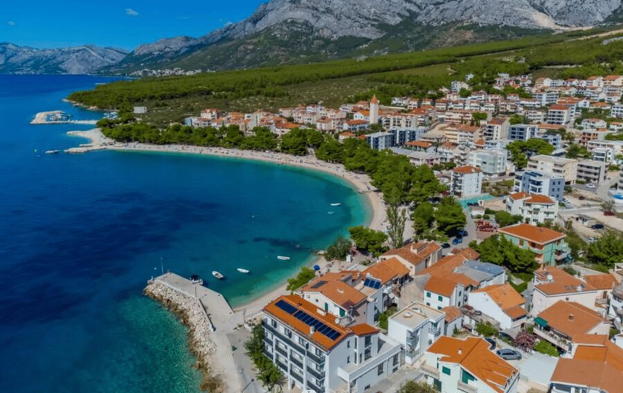 Makarska: Sea kayaking & snorkeling adventure - MPL Nautika - Should you book the MPL Nautika kayak trip?