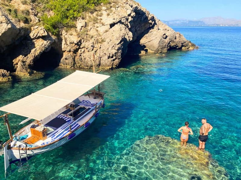 Mallorca: Alcudia: Private Boat Tour with Snorkel - What is included, and what needs clarification