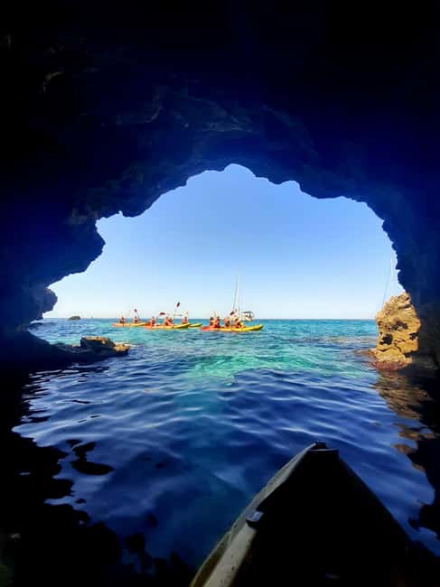 Mallorca: Sea Caves Kayaking Tour, Snorkeling & Snack - What the three-hour route feels like