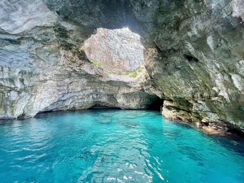 Marettimo: Private Boat Tour of 8 Caves with Snorkeling - Arriving in Marettimo before the boat leaves
