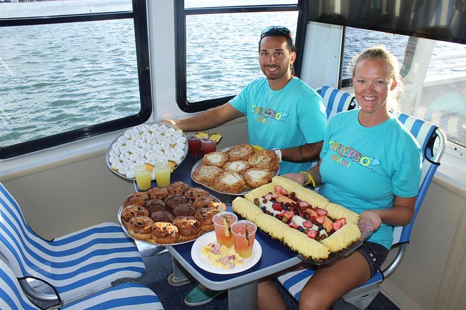Maui Snorkeling Adventure From Ma'alaea Harbor to Molokini - Turtle Town and the importance of giving turtles room