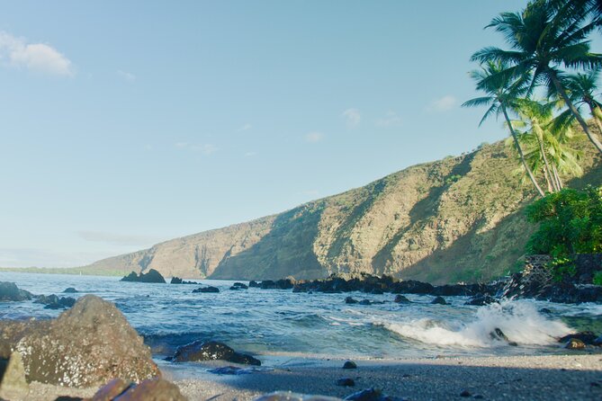 Midday Meander - Kealakekua Bay Kayak and Snorkel Adventure - Paddling one mile to Kaawaloa