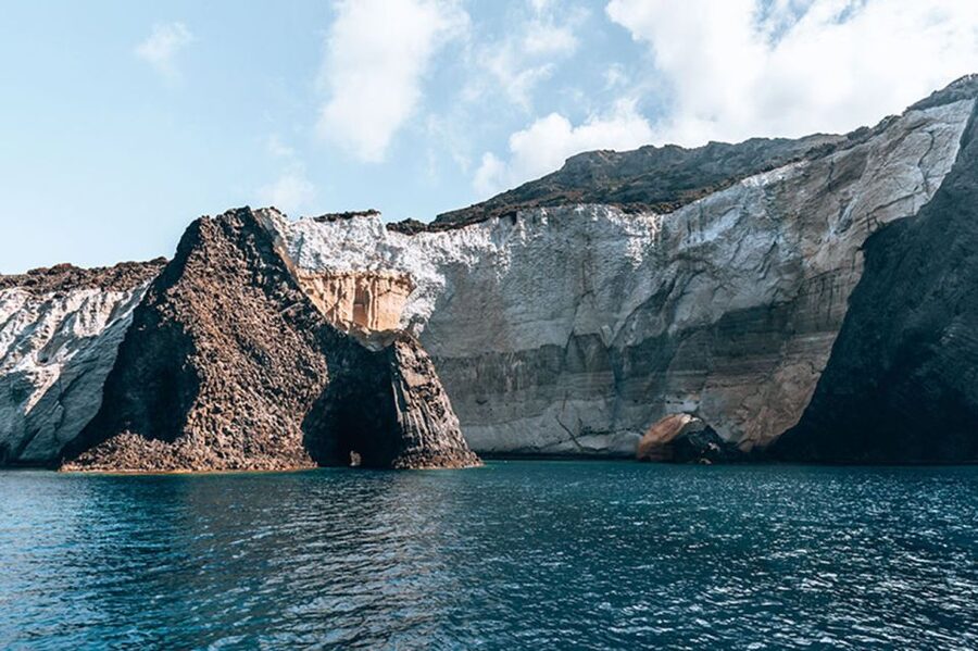 Milos: Milos and Polyaigos Snorkeling and SUP Cruise - Gerontas, Fyriplaka, Tsigrado, and Gerakas