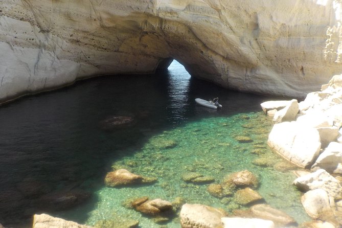 Milos Small-Group Full-Day Cruise with Snorkelling and Lunch - Why a full day on the water suits Milos