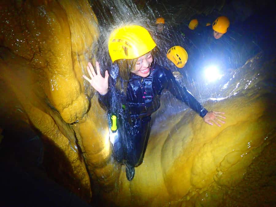 Miyako island: Pumpkin Limestone Caving & Snorkeling - Canoeing to the Pumpkin Cave