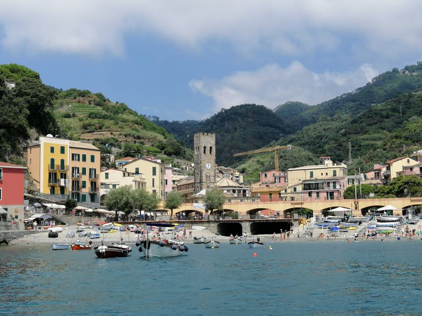 Monterosso al Mare: Monterosso Kayak and Snorkeling Tour - The first ten minutes: safety and setup