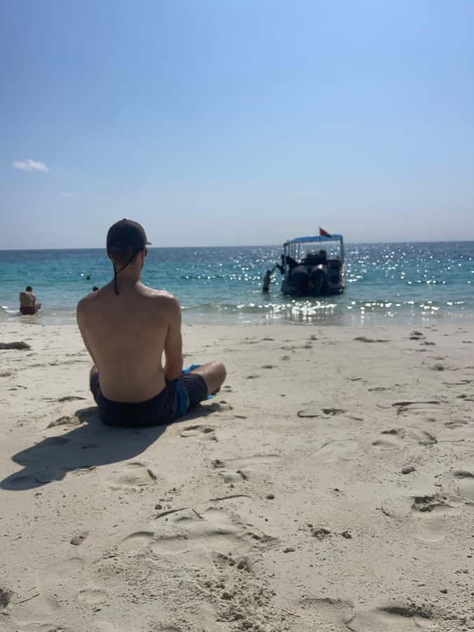 Muscat: Daymaniat Islands Snorkeling Trip with Brunch - Timing, weather, and the best season to choose