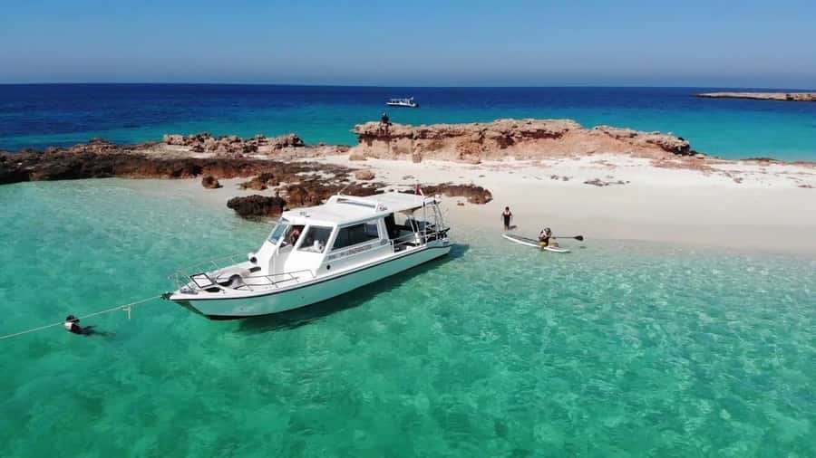 Muscat: Daymaniyat Island Snorkeling with Turtles Tour - Starting at Marina Bandar Al Rowdha