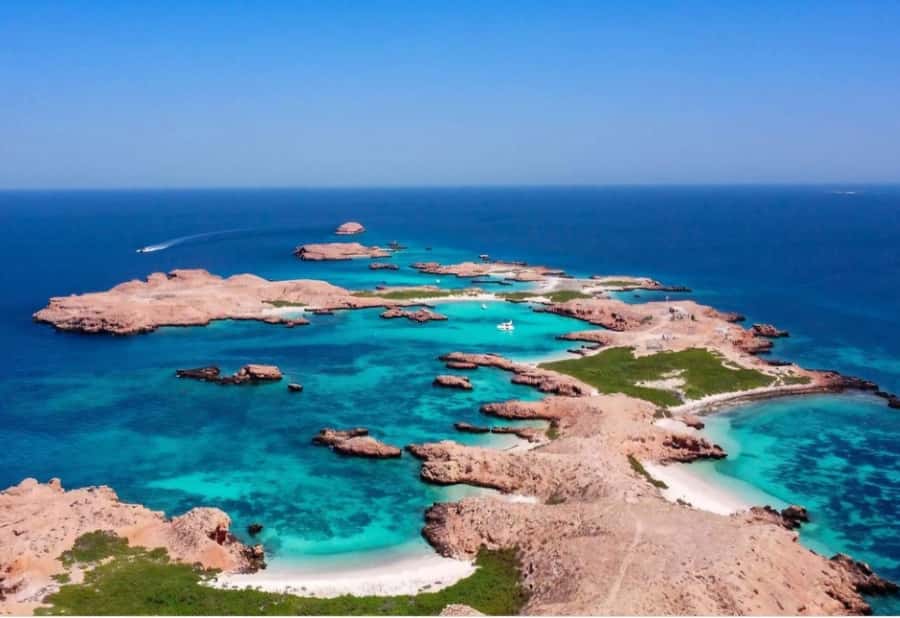 Muscat: Daymaniyat Islands Snorkeling Trip with BBQ Lunch - Starting at Al Mouj Marina