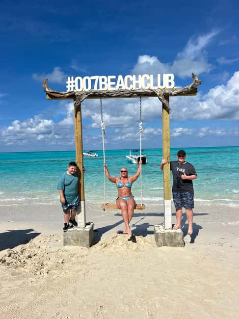 Nassau: Pigs, Snorkel, Turtles, Lunch, Private Beach Club - Should you book this Nassau excursion?