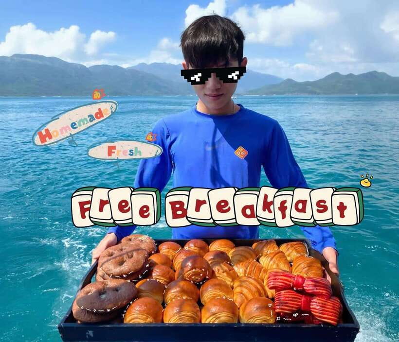 Nha Trang: Coral Reef Snorkeling, Mud Bath & Floating Bar - Seafood lunch with a view