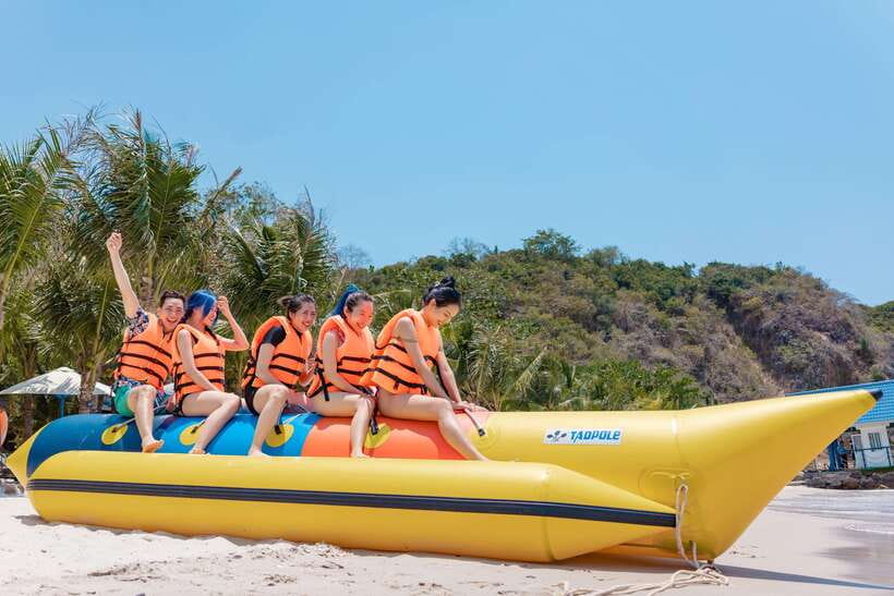Nha Trang: Hopping Tour, Snorkeling, Boat Party, & BBQ Lunch - Music, swimming, and the floating party