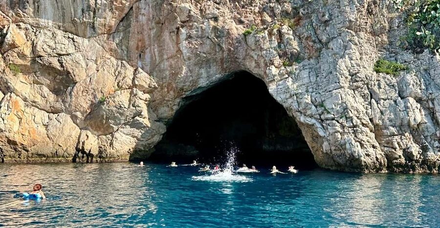 Nice: Mala Caves, Villefranche & Snorkeling Boat Tour - Mala Cave and the one-hour water stop