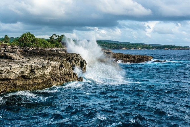 Nusa Lembongan Island: Snorkeling & Mangrove Forest Day Tour - Optional SUP and private transfers