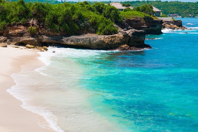Nusa Lembongan Island: Snorkeling & Mangrove Forest Day Tour - Hotel pickup and the journey to the island