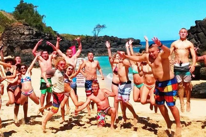 Oahu Circle Island Tour with Turtle Snorkeling— Small-Groups - Diamond Head and Halona Blowhole set the tone