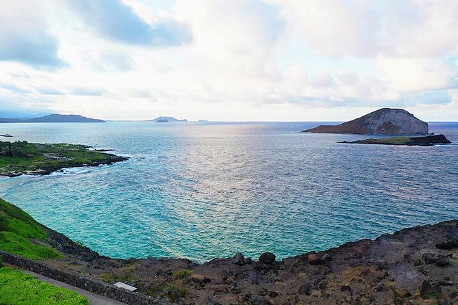 Oahu's Ultimate Tour: Dole, Turtle Snorkel, Pali Lookout & More - Diamond Head Lookout and the eastern coast