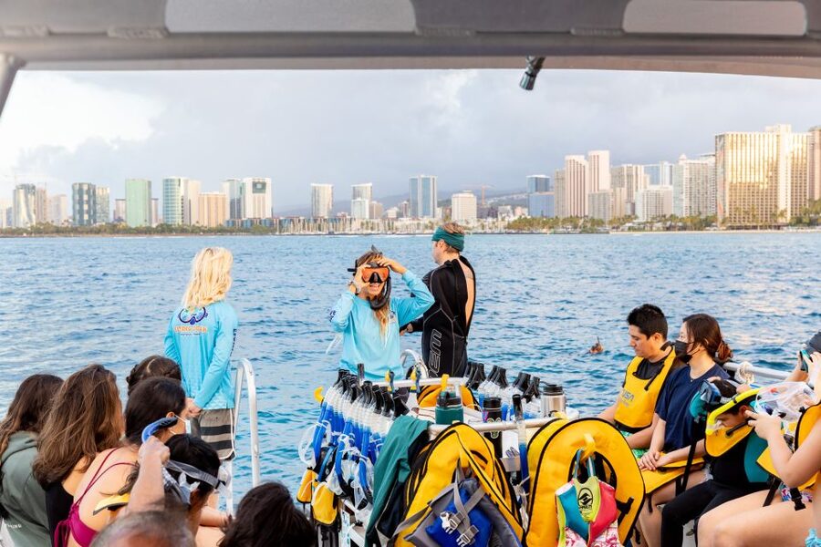 Oahu: Waikiki Turtle Canyons Cruise and Snorkel Excursion - How much time do you really spend in the water?