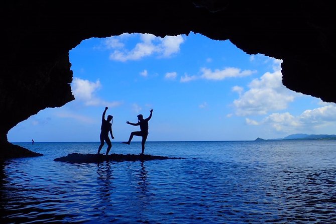 Okinawa Ishigaki Kabira Bay SUP or Canoe and Blue Cave Snorkeling - Weather, tides, and backup plans