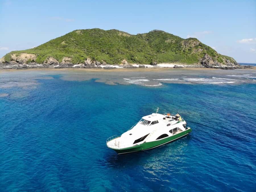 Okinawa:Naha:Kerama Island Experience 1Dive and Snorkeling - Kerama Blue in Three Specific Stops