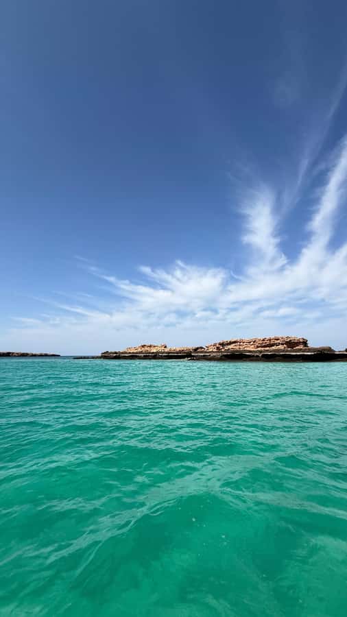 Oman: Daymaniyat Islands Visit and Snorkeling - The 45-minute ride out to the islands
