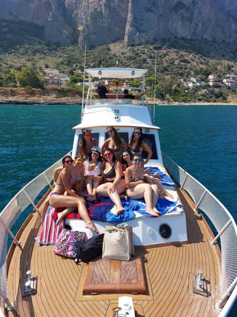 Palermo: Boat Tour With Aperitif Snorkeling And Cave Tour - Entering Grotta Regina, the Queen’s Caves